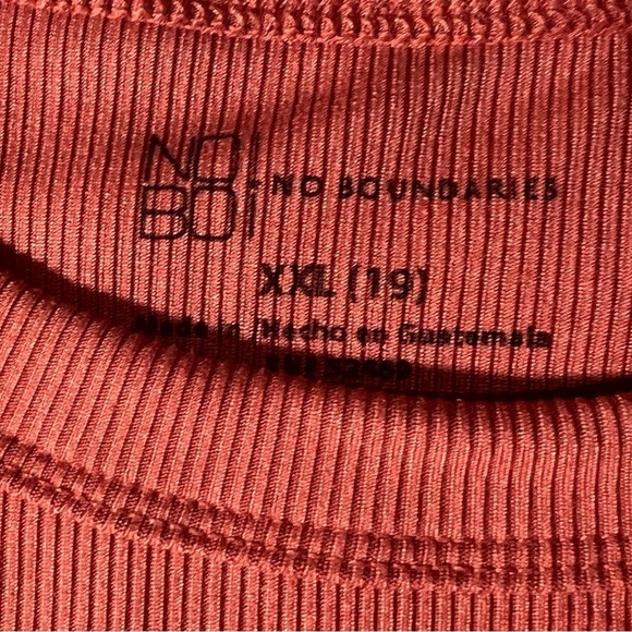 No Boundaries Junior’s Ribbed Tee and Flare Pant Outfit Size Large/XXL - Picture 4 of 14